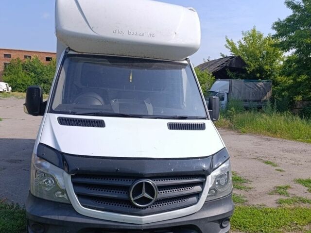 Белый Мерседес Sprinter, объемом двигателя 2.2 л и пробегом 165 тыс. км за 8964 $, фото 5 на Automoto.ua