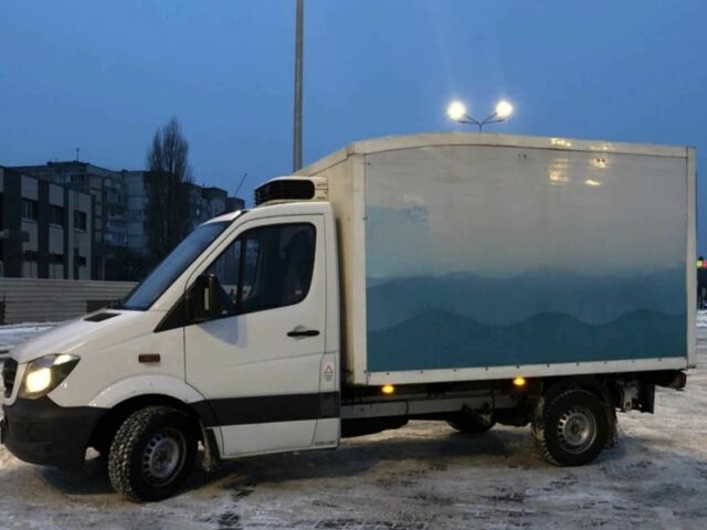 Белый Мерседес Sprinter, объемом двигателя 2.1 л и пробегом 295 тыс. км за 13200 $, фото 3 на Automoto.ua