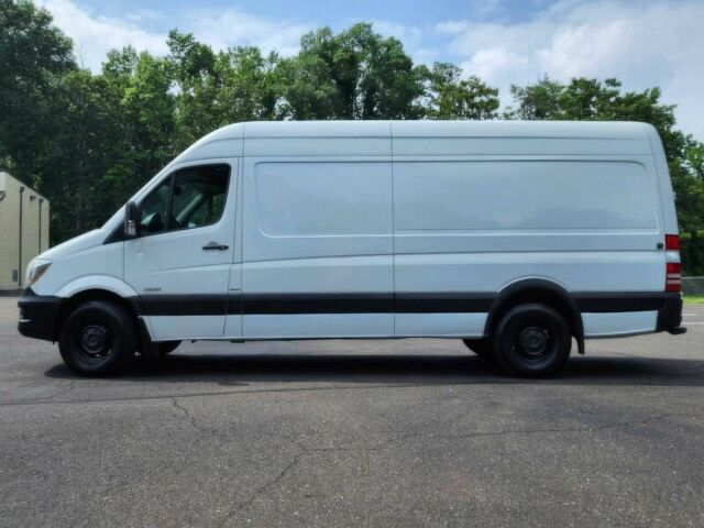 Белый Мерседес Sprinter, объемом двигателя 3 л и пробегом 120 тыс. км за 9650 $, фото 4 на Automoto.ua