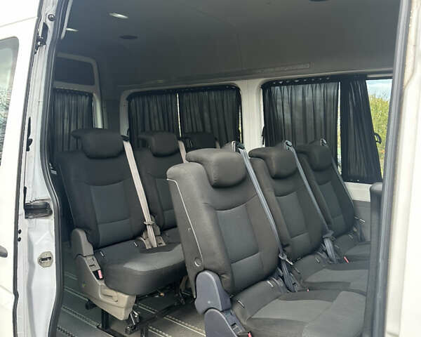Белый Мерседес Sprinter, объемом двигателя 2.14 л и пробегом 499 тыс. км за 18700 $, фото 9 на Automoto.ua