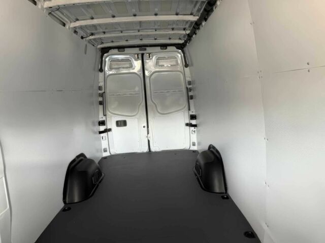 Белый Мерседес Sprinter, объемом двигателя 3 л и пробегом 158 тыс. км за 11000 $, фото 9 на Automoto.ua