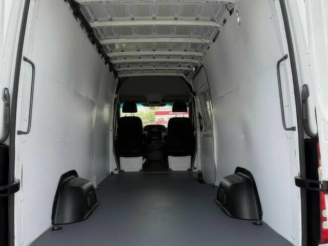 Белый Мерседес Sprinter, объемом двигателя 3 л и пробегом 158 тыс. км за 11000 $, фото 8 на Automoto.ua