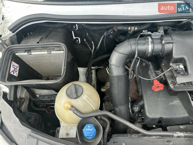 Белый Мерседес Sprinter, объемом двигателя 2.14 л и пробегом 499 тыс. км за 18700 $, фото 14 на Automoto.ua