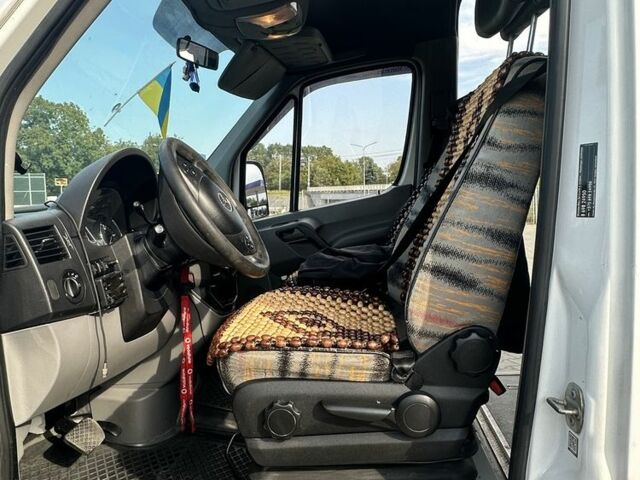 Белый Мерседес Sprinter, объемом двигателя 3 л и пробегом 745 тыс. км за 30727 $, фото 20 на Automoto.ua