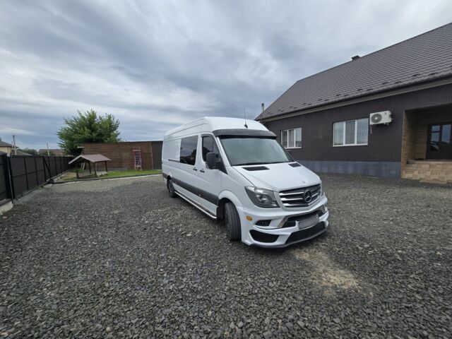 Белый Мерседес Sprinter, объемом двигателя 3 л и пробегом 290 тыс. км за 23600 $, фото 12 на Automoto.ua