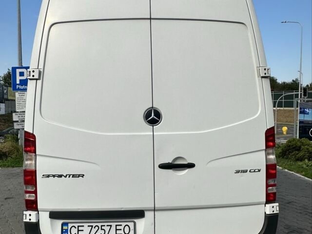 Белый Мерседес Sprinter, объемом двигателя 3 л и пробегом 745 тыс. км за 30727 $, фото 9 на Automoto.ua