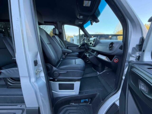 Белый Мерседес Sprinter, объемом двигателя 2 л и пробегом 74 тыс. км за 17000 $, фото 8 на Automoto.ua