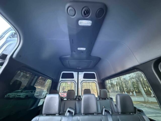 Белый Мерседес Sprinter, объемом двигателя 2 л и пробегом 74 тыс. км за 17000 $, фото 10 на Automoto.ua