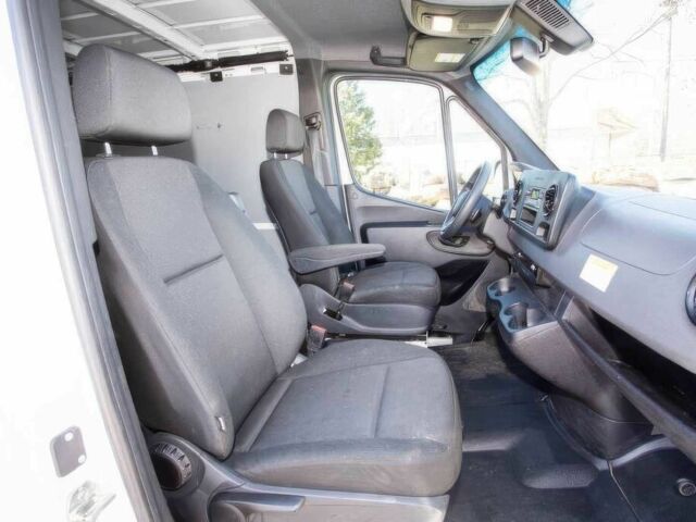 Білий Мерседес Sprinter, об'ємом двигуна 2 л та пробігом 40 тис. км за 21300 $, фото 11 на Automoto.ua