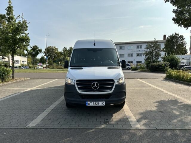 Белый Мерседес Sprinter, объемом двигателя 2 л и пробегом 110 тыс. км за 35000 $, фото 1 на Automoto.ua