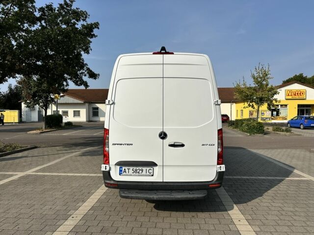 Белый Мерседес Sprinter, объемом двигателя 2 л и пробегом 110 тыс. км за 35000 $, фото 4 на Automoto.ua