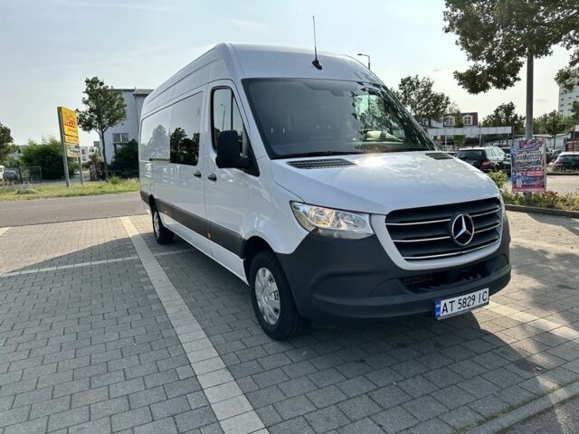 Белый Мерседес Sprinter, объемом двигателя 2 л и пробегом 110 тыс. км за 35000 $, фото 2 на Automoto.ua