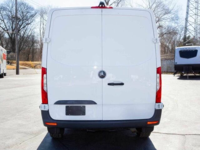 Білий Мерседес Sprinter, об'ємом двигуна 2 л та пробігом 40 тис. км за 21300 $, фото 5 на Automoto.ua