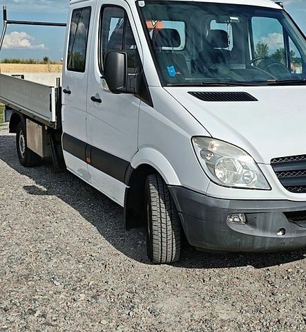 Белый Мерседес Sprinter, объемом двигателя 2.2 л и пробегом 232 тыс. км за 28500 $, фото 3 на Automoto.ua