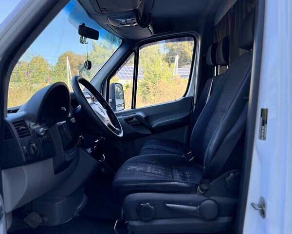 Білий Мерседес Sprinter, об'ємом двигуна 2.99 л та пробігом 426 тис. км за 25800 $, фото 19 на Automoto.ua