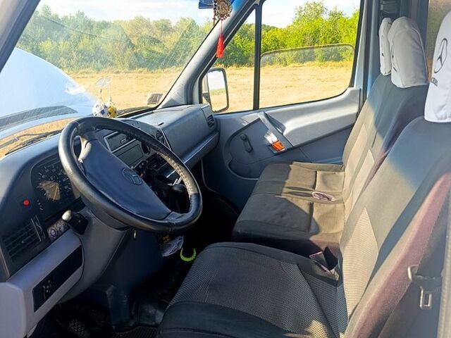 Білий Мерседес Sprinter, об'ємом двигуна 2.3 л та пробігом 435 тис. км за 4299 $, фото 9 на Automoto.ua
