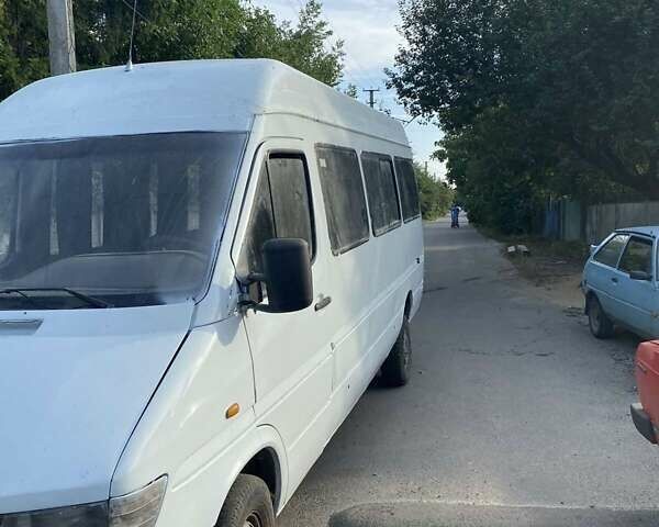 Белый Мерседес Sprinter, объемом двигателя 2.9 л и пробегом 475 тыс. км за 4300 $, фото 5 на Automoto.ua