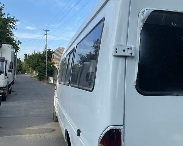 Белый Мерседес Sprinter, объемом двигателя 2.9 л и пробегом 475 тыс. км за 4300 $, фото 3 на Automoto.ua