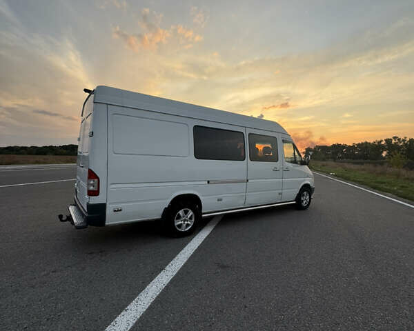 Білий Мерседес Sprinter, об'ємом двигуна 2.9 л та пробігом 386 тис. км за 10000 $, фото 2 на Automoto.ua