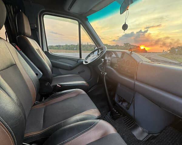 Білий Мерседес Sprinter, об'ємом двигуна 2.9 л та пробігом 386 тис. км за 10000 $, фото 14 на Automoto.ua