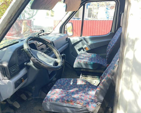Белый Мерседес Sprinter, объемом двигателя 2.3 л и пробегом 312 тыс. км за 5100 $, фото 22 на Automoto.ua