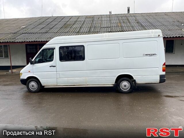 Белый Мерседес Sprinter, объемом двигателя 2.9 л и пробегом 425 тыс. км за 7000 $, фото 7 на Automoto.ua