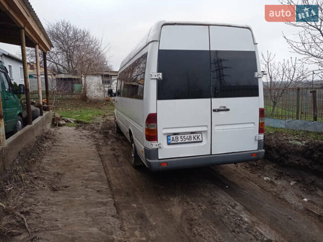 Белый Мерседес Sprinter, объемом двигателя 2.9 л и пробегом 80 тыс. км за 7500 $, фото 3 на Automoto.ua