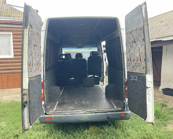 Белый Мерседес Sprinter, объемом двигателя 2.3 л и пробегом 312 тыс. км за 5100 $, фото 10 на Automoto.ua