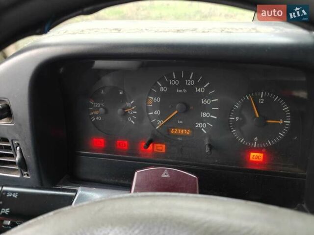 Белый Мерседес Sprinter, объемом двигателя 2.9 л и пробегом 300 тыс. км за 7000 $, фото 2 на Automoto.ua