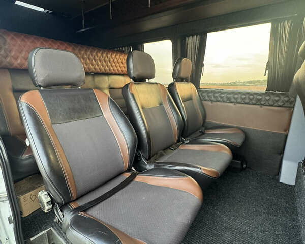 Білий Мерседес Sprinter, об'ємом двигуна 2.9 л та пробігом 386 тис. км за 10000 $, фото 12 на Automoto.ua