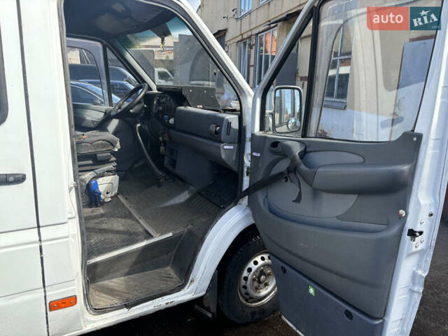 Білий Мерседес Sprinter, об'ємом двигуна 2.9 л та пробігом 211 тис. км за 6600 $, фото 6 на Automoto.ua
