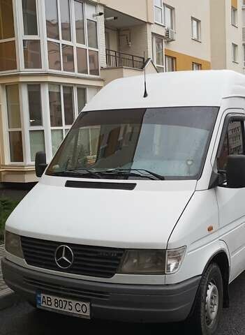 Белый Мерседес Sprinter, объемом двигателя 2.87 л и пробегом 1 тыс. км за 9000 $, фото 2 на Automoto.ua