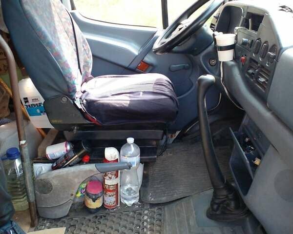 Білий Мерседес Sprinter, об'ємом двигуна 2.3 л та пробігом 450 тис. км за 4800 $, фото 5 на Automoto.ua