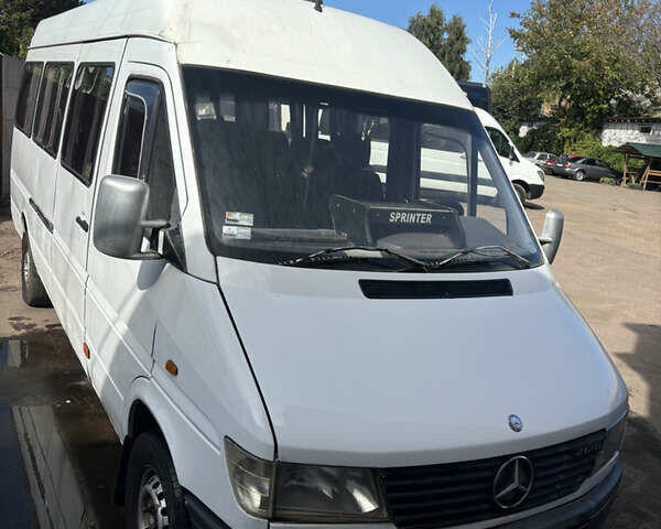 Білий Мерседес Sprinter, об'ємом двигуна 2.9 л та пробігом 211 тис. км за 6600 $, фото 1 на Automoto.ua