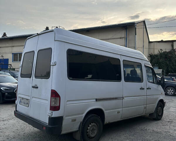 Белый Мерседес Sprinter, объемом двигателя 2.9 л и пробегом 200 тыс. км за 5500 $, фото 5 на Automoto.ua