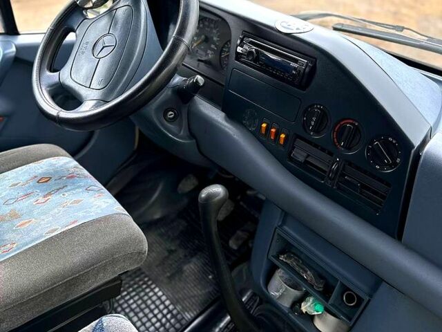 Белый Мерседес Sprinter, объемом двигателя 2.9 л и пробегом 650 тыс. км за 8500 $, фото 6 на Automoto.ua