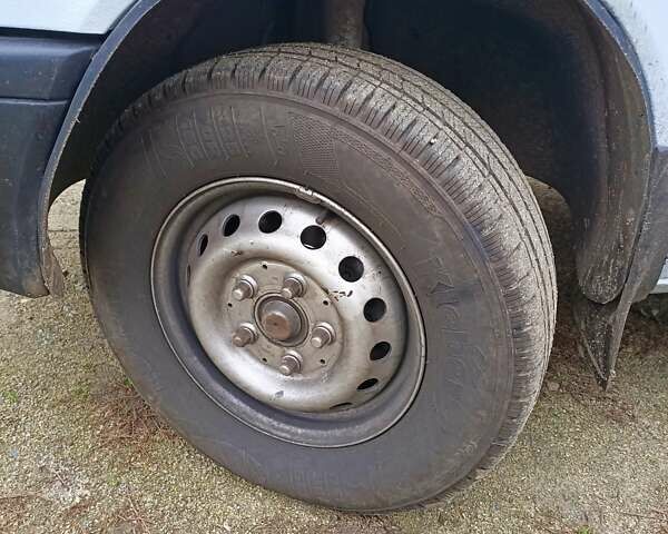 Білий Мерседес Sprinter, об'ємом двигуна 2.9 л та пробігом 821 тис. км за 6800 $, фото 1 на Automoto.ua
