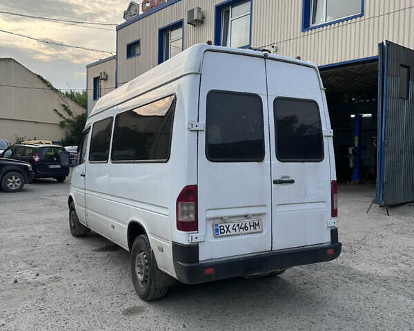 Белый Мерседес Sprinter, объемом двигателя 2.9 л и пробегом 200 тыс. км за 5500 $, фото 2 на Automoto.ua