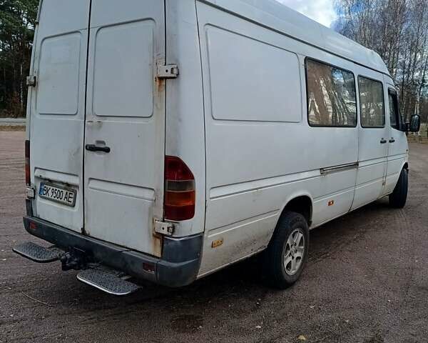Білий Мерседес Sprinter, об'ємом двигуна 2.9 л та пробігом 350 тис. км за 5500 $, фото 7 на Automoto.ua