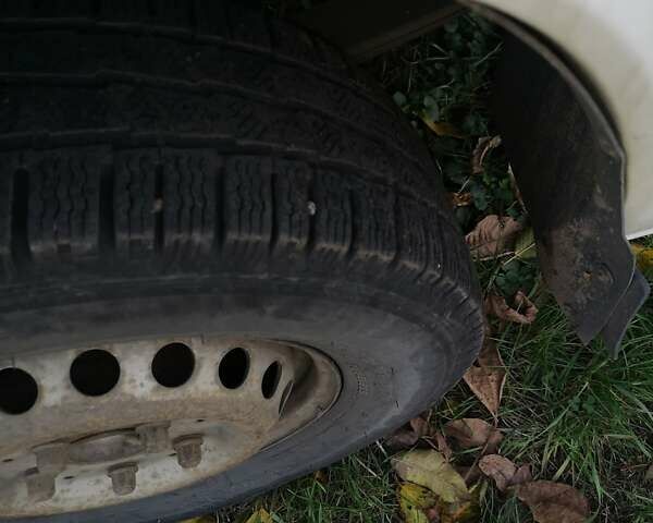 Белый Мерседес Sprinter, объемом двигателя 0 л и пробегом 560 тыс. км за 5000 $, фото 7 на Automoto.ua