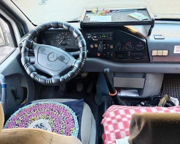 Белый Мерседес Sprinter, объемом двигателя 2.9 л и пробегом 320 тыс. км за 6400 $, фото 9 на Automoto.ua