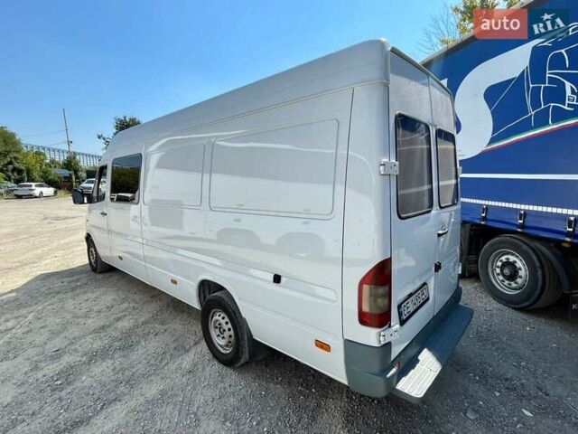 Белый Мерседес Sprinter, объемом двигателя 2.9 л и пробегом 400 тыс. км за 9500 $, фото 3 на Automoto.ua