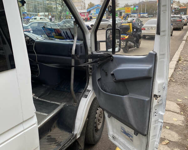 Белый Мерседес Sprinter, объемом двигателя 2.87 л и пробегом 300 тыс. км за 4500 $, фото 8 на Automoto.ua