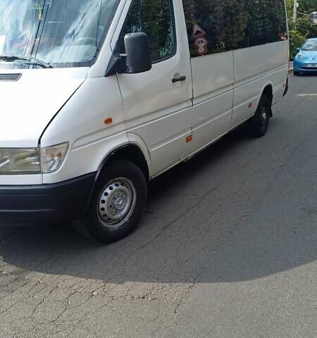 Белый Мерседес Sprinter, объемом двигателя 2.87 л и пробегом 1000 тыс. км за 8500 $, фото 4 на Automoto.ua