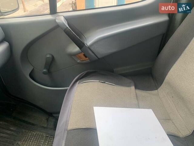 Белый Мерседес Sprinter, объемом двигателя 2.9 л и пробегом 950 тыс. км за 9500 $, фото 4 на Automoto.ua