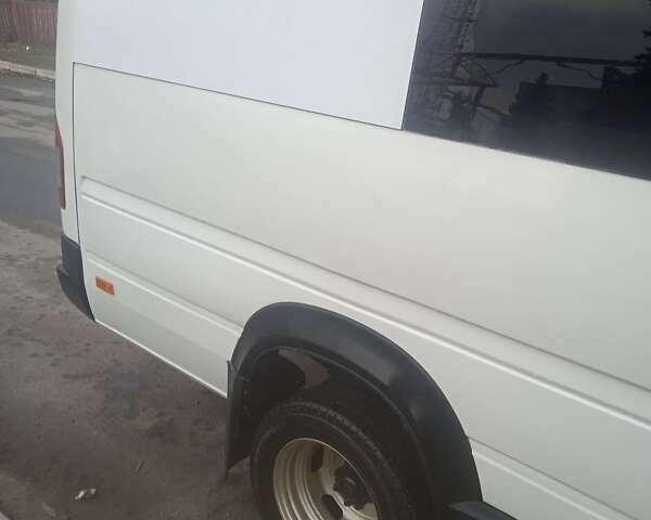 Белый Мерседес Sprinter, объемом двигателя 2.9 л и пробегом 100 тыс. км за 8500 $, фото 4 на Automoto.ua