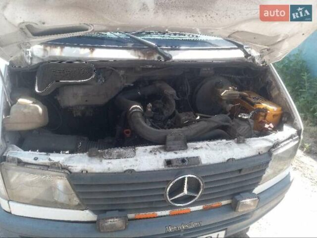 Белый Мерседес Sprinter, объемом двигателя 0 л и пробегом 1 тыс. км за 4999 $, фото 9 на Automoto.ua