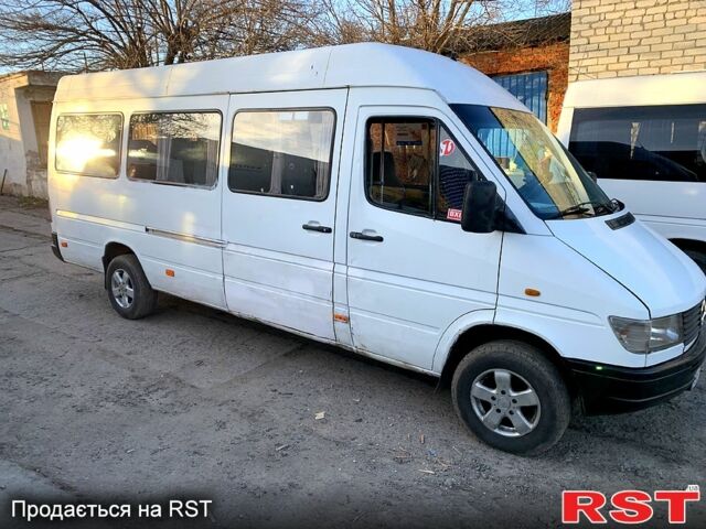 Белый Мерседес Sprinter, объемом двигателя 2.9 л и пробегом 100 тыс. км за 6500 $, фото 1 на Automoto.ua