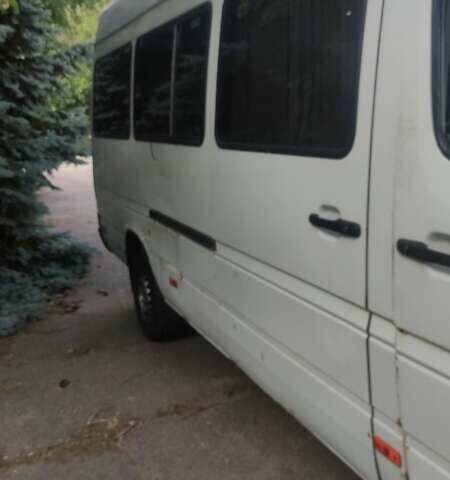 Белый Мерседес Sprinter, объемом двигателя 2.9 л и пробегом 500 тыс. км за 5799 $, фото 16 на Automoto.ua