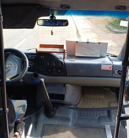 Белый Мерседес Sprinter, объемом двигателя 2.87 л и пробегом 1000 тыс. км за 8500 $, фото 2 на Automoto.ua